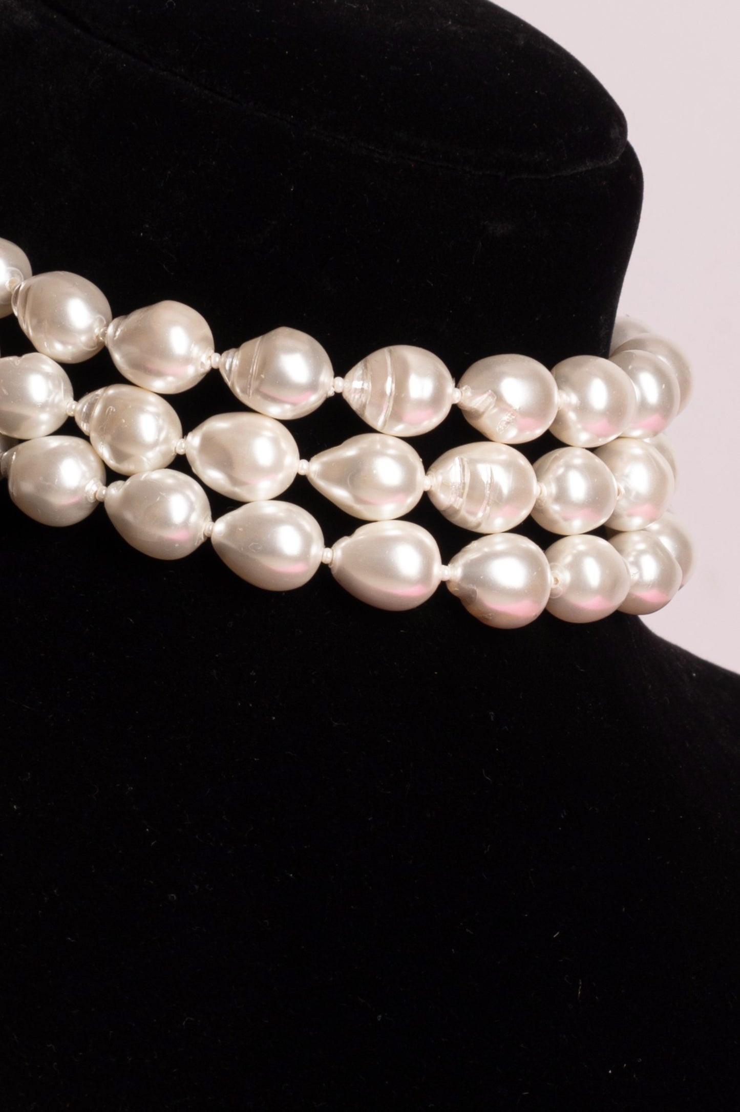 White Baroque Pearl Choker