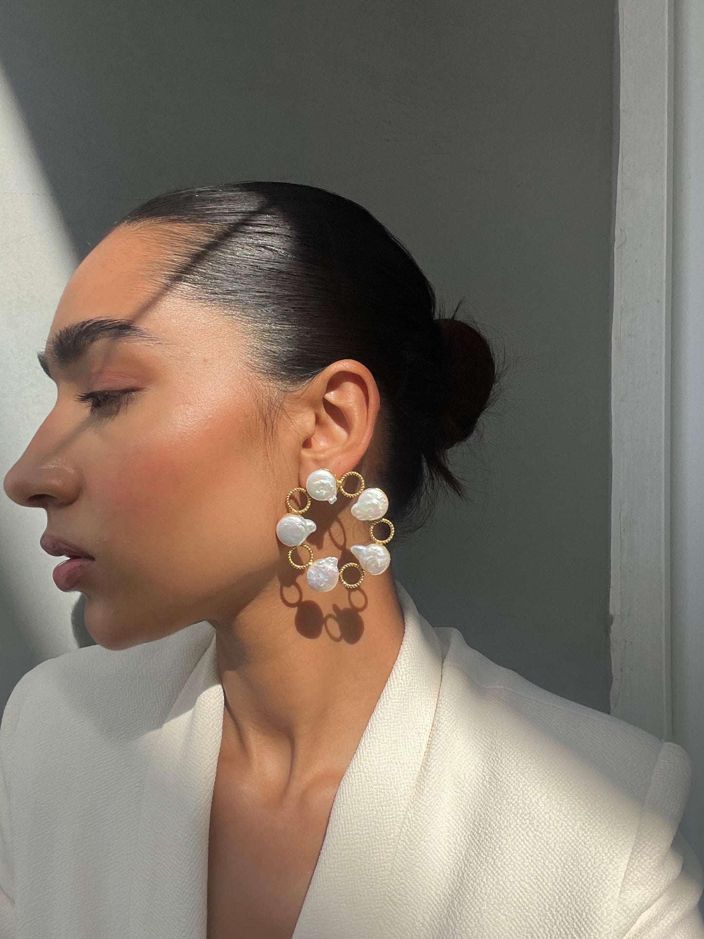 Mogra Earrings (Five baroque pearls)