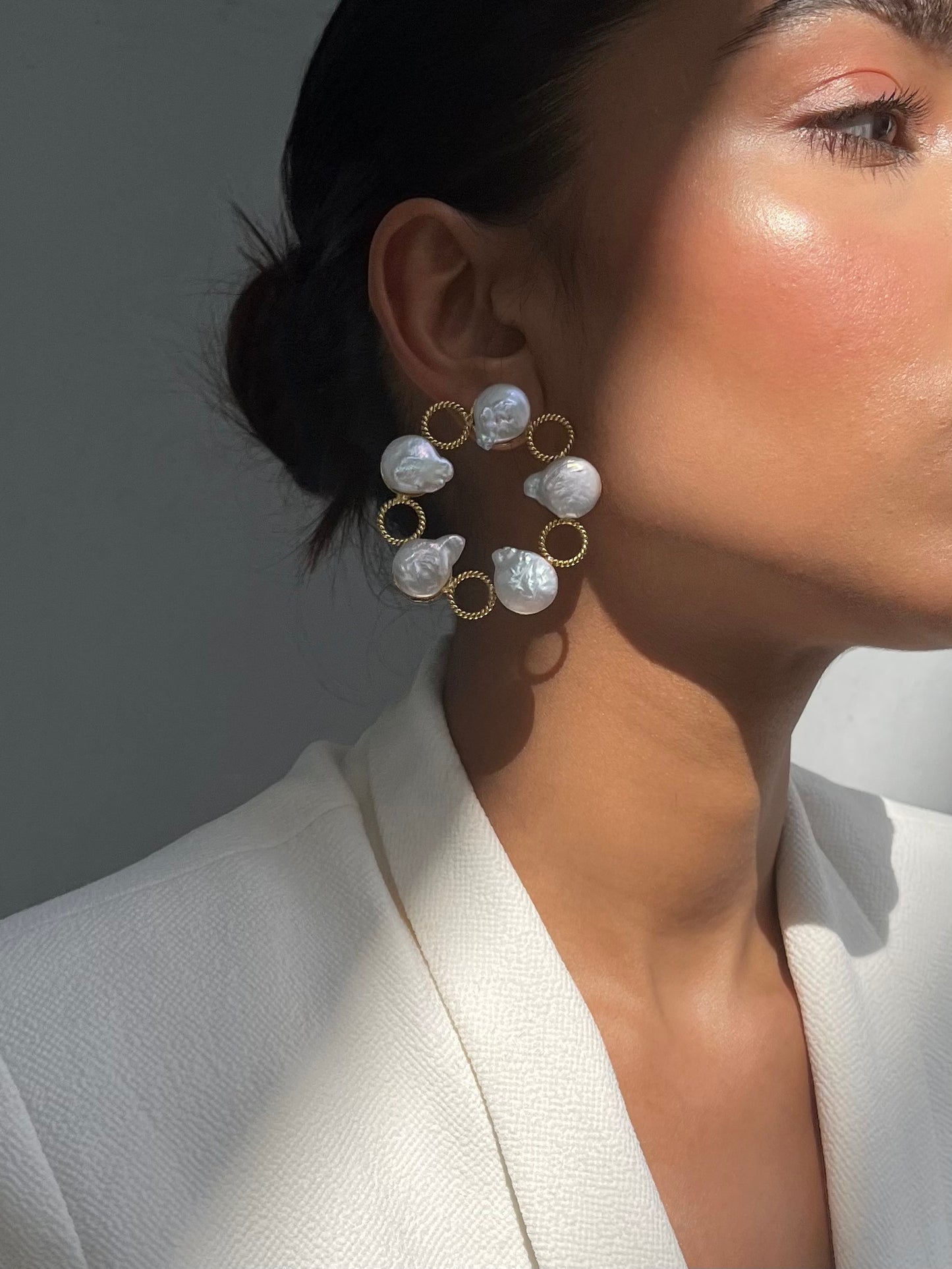 Mogra Earrings (Five baroque pearls)