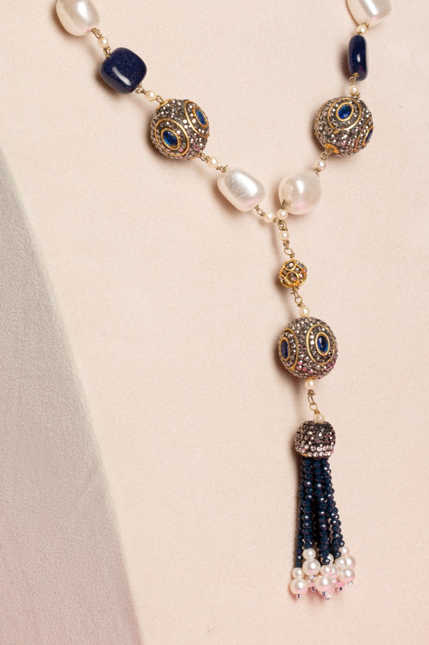 Blue Onyx With Polki Marcasite