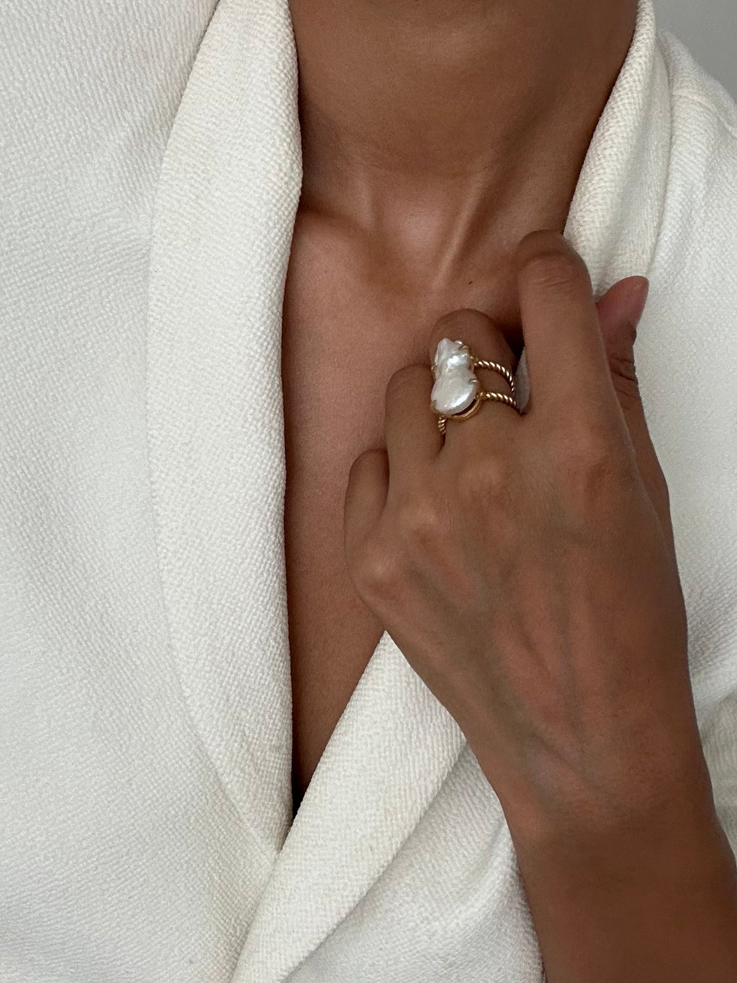 Lea Baroque ring