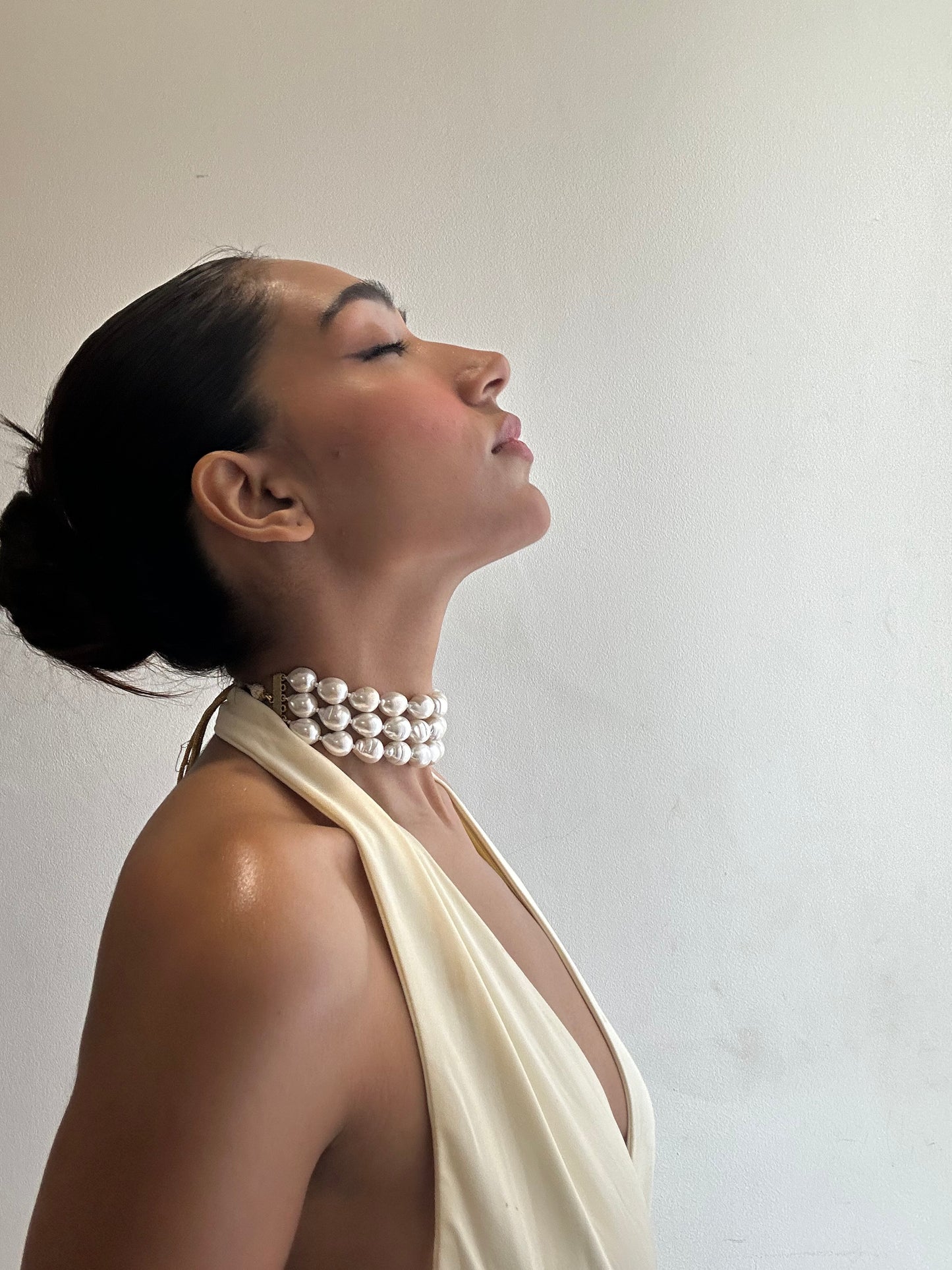Mila Layered Pearl Choker