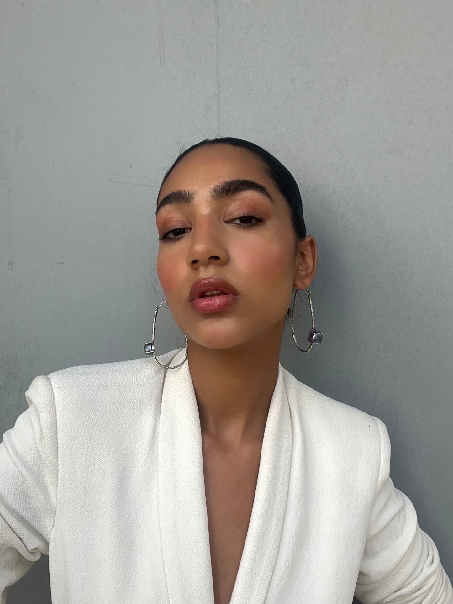 Mia hoops in oval - Oxidised