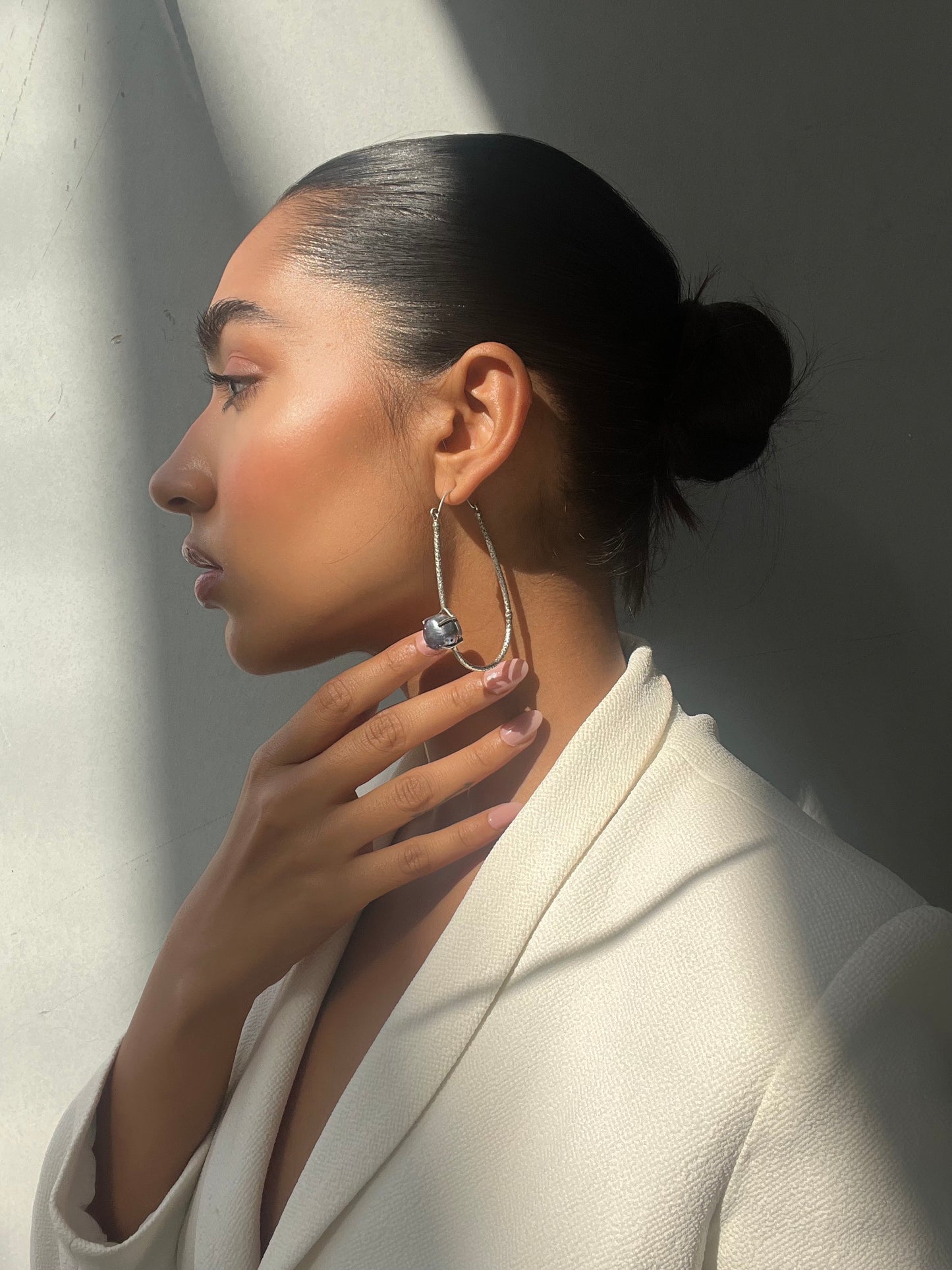 Mia hoops in oval - Oxidised